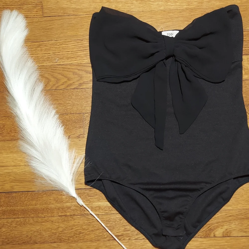 Tobi halter one piece swimsuit with big bow - Picture 4 of 8